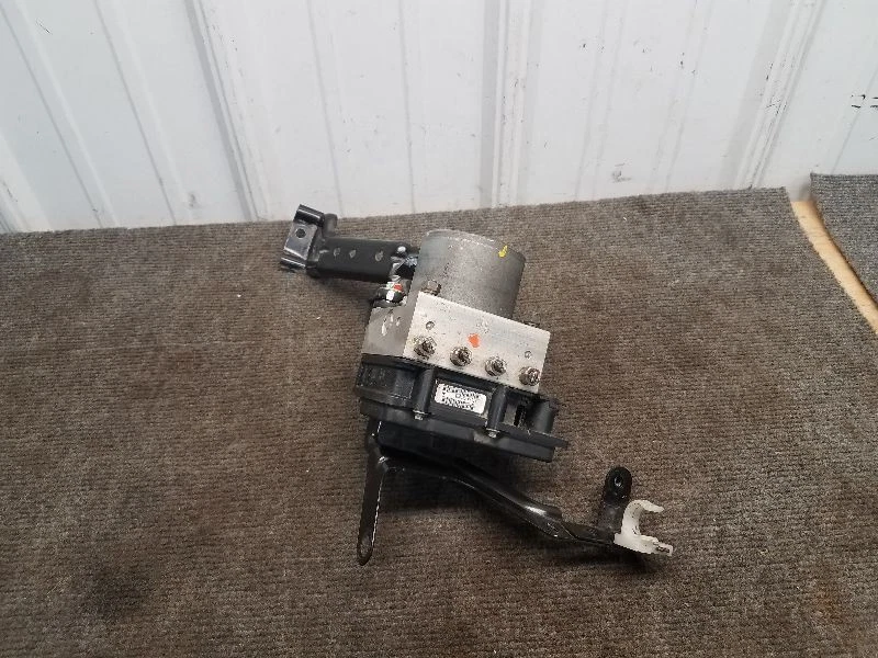 Bomba de freio antibloqueio Subaru Legacy 2007 - Sedan - Imagem 1 de 4