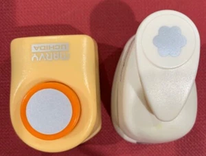 Recollection and Marvy Flower and Dot Paper Punch - Set of 2 - Picture 1 of 5