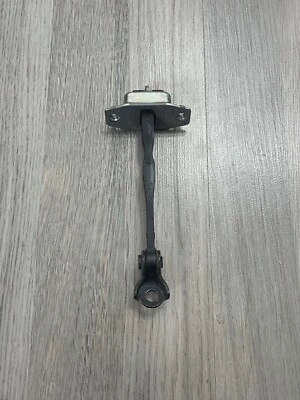 Parada puerta trasera derecha 10-13 OEM Suzuki Kizashi Foto 1 de 4