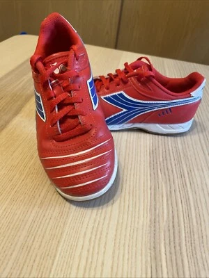 Diadora Cattura MD Jr Indoor soccer cleats Size 3.5 Red / Blue /White - Image 1 of 4