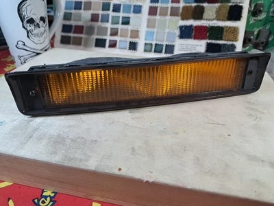 16502852 МАРКЕР боковой правый передний янтарный фонарь в сборе 1989-91 Buick Skylark - Изображение 1 из 4