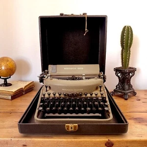 Remington Rand geräuschlose Schreibmaschine im Koffer Vintage Retro UNGETESTET - Bild 1 von 21