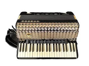 Hohner Atlantic IV deluxe in very good condition with hard case - Picture 1 of 9
