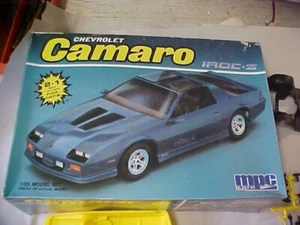 Ertl MPC 1:25 1987 Chevrolet Camaro IROC-Z #6392 - angefangen & lackiert - Bild 1 von 7