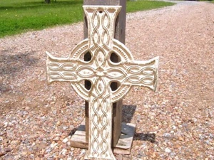 Cast Iron wall cross, Off white with gold highlights, Christian wall art - Picture 1 of 8