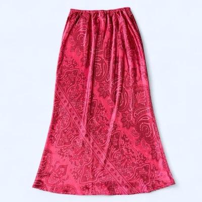 Maxi Falda Y2K Satinada Elegante Rosa Paisley Grande Hada Declaración Boho Años 2000 Foto 1 de 4