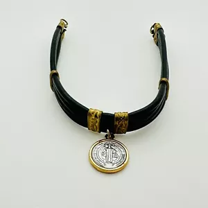 Gummiarmbänder mit Medaille von San Benito schwarz - Bild 1 von 4
