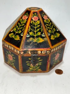 Antique Hand Painted Hinged Octagonal Wooden India Lock Box 5.5"T X 6.25"W - Picture 1 of 7
