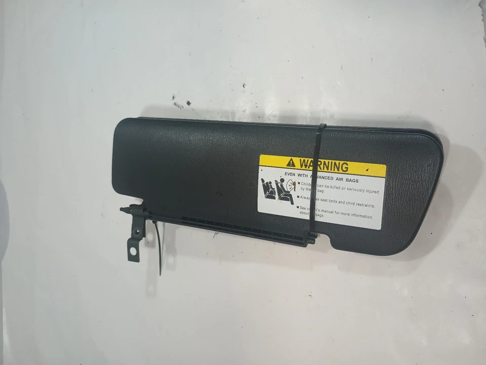 Para-sol esquerdo usado serve: 2017 Mazda MX-5 MIATA esquerdo grau A - Imagem 1 de 4