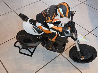 Reely  Dirt  Bike  1:4  On / Off Road   incl.  Akku Warner und Akku - Bild 1 von 4