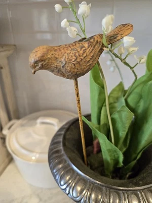 Bird Steam Plant Adornment Garden - Image 1 of 4