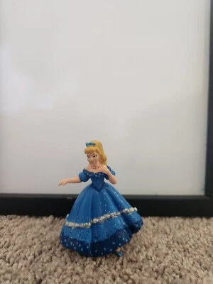 Papo Royal Blue Princess Ready to Dance Ball Fantasy 3.5" Inch Figure 2003 - Image 1 of 4