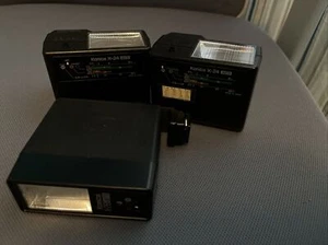 Lot of 3 konica vintage flashes  Untested - Picture 1 of 12