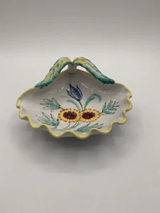 Vintage Made In Italy Mid Century Flowers 2 Handle Candy Dish 7" Shell Shaped - Picture 1 of 12