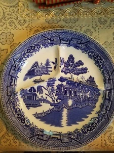 Vintage Globe Pottery CO.LTD Blue Willow Stanley Lunch Plate Vitrified 10" - Picture 1 of 5