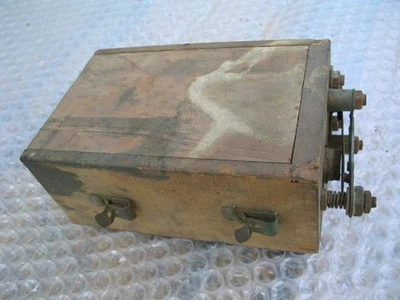 Caja de bobina de encendido de madera Ford Modelo T 1913-1915 K-W Ignition Corp Cleveland Ohio Foto 1 de 4