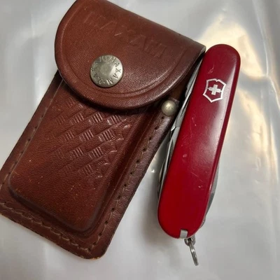 Cuchillo multiherramienta Victorinox Swiss Champ estuche de cuero Maxam Foto 1 de 4
