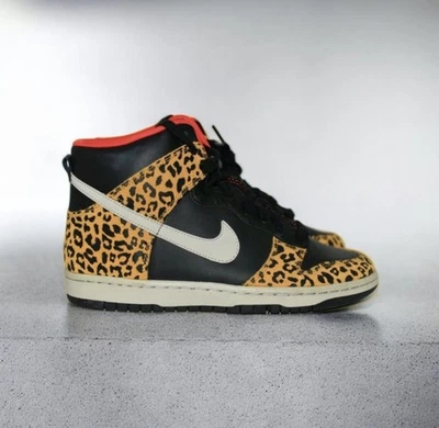 Tênis Nike Dunk High Skinny Leopard W - Tamanho 7 - Roupas esportivas estampadas - Imagem 1 de 4