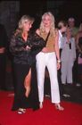 Dia Sharon Stone with Her Sister Kelly 2000KB Size Photographer P9-23-4-2