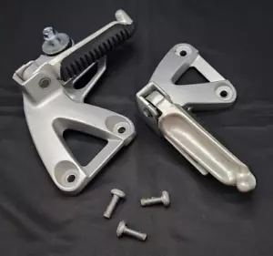 1998-2006 Suzuki Katana GSX600F/750 Rear Back Passenger Foot Peg Set Pair - Foto 1 di 23