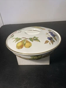 Royal Worcestershire 1 qt Covered Casserole Dish Oven/Table Evesham Golden Trim - Picture 1 of 12