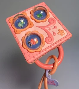 The Littlest Pet Shop LPS Teeniest Tiniest Pop-Up Mini Playset Rosa 2006 - Foto 1 di 9