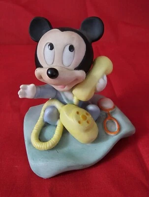 "Estatuilla de porcelana GOEBEL Disney Babies Baby's First Word Mickey Mouse de 3"" de alto" Foto 1 de 3