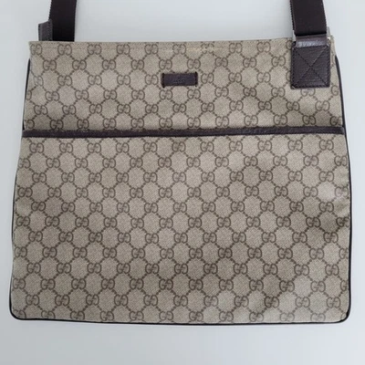 Authentic Large GUCCI GG Supreme Messenger Crossbody Shoulder Bag 141198 - Image 1 of 4