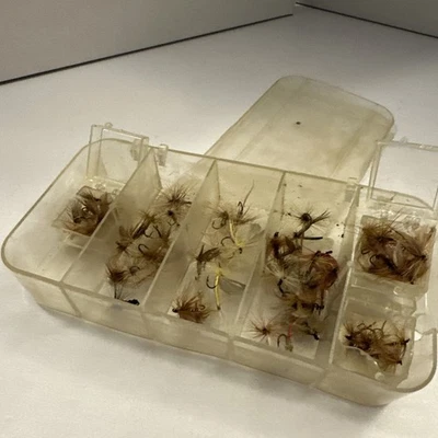 Moscas secas pesca con mosca vintage varios patrones muy bien hechas 60+ moscas  Foto 1 de 4