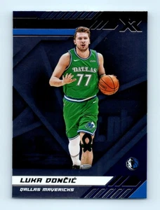 Luka Doncic (Silver Holo) 2020-21 Panini Chronicles XR #300 Dallas Mavericks - Imagen 1 de 2