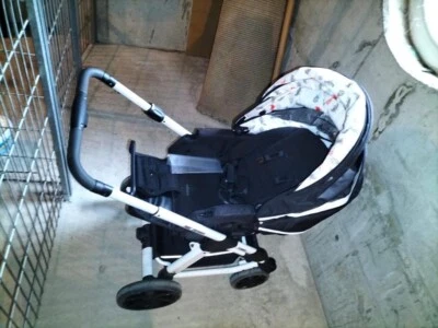 ABC Design Turbo 6 Kombi/Schwarz/Krokodil Motiv langes Verdeck+ Bebiewanne - Bild 1 von 4