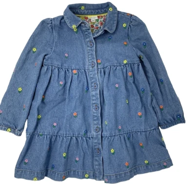 Nuevo con etiquetas Vestido Mini Boden Niñas 3 4 Azul Denim Floral Bordado en Niveles Manga Larga Foto 1 de 4
