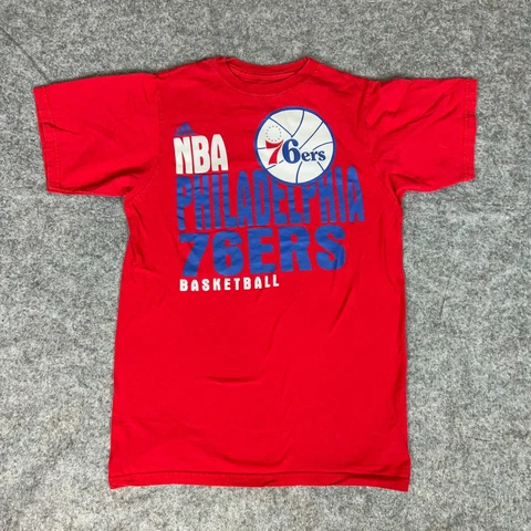 Philadelphia 76ers Mens Shirt Small Adidas Red Blue Short Sleeve NBA Basketball Cover
