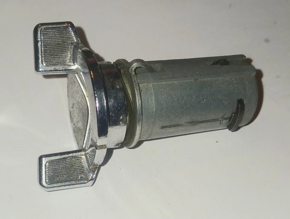 General Motors Oldsmobile Cutlass 442 1970-72 conjunto de encendido sin llave ORIGINAL Foto 1 de 1