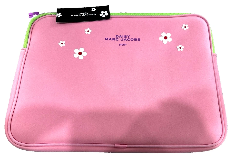 NUEVO Estuche para Laptop Marc Jacobs Daisy Pop Rosa Verde Púrpura Flores Bolso con Cremallera 14" x 10" Foto 1 de 4