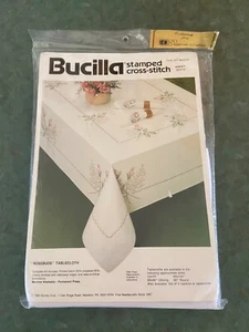 1990 Bucilla Stamped Cross Stitch "Rosebuds" Tablecloth - Picture 1 of 4