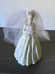 "Ramo de pie y sostenido de porcelana para boda RUSS de 8 1/2"" de alto" - Imagen 1 de 6