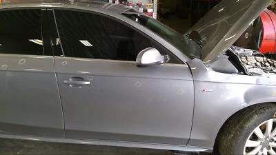 Used Front Right Door Assembly Front fits: 2015 Audi A4 Sdn Front Right Grade B Foto 1 de 4