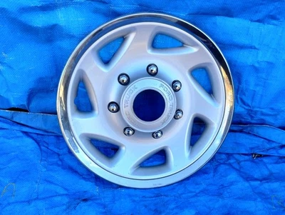 (1) Cubierta de rueda tapacubos OEM 1999-2005 Ford F250 F350 Super Duty Excursion 4x4 16" Foto 1 de 4
