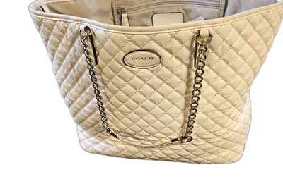 Bolso de Mano Coach Metro Acolchado Lona Recubierta Grande Marfil Acentos Plateados Foto 1 de 4