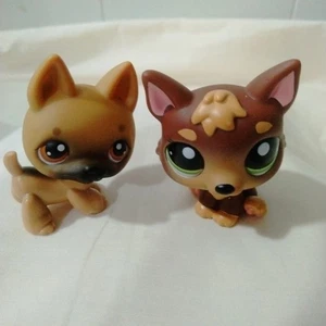 Littlest Pet Shop German Shepherd Brown Eyed 61 & Green Eyes 2137 - Picture 1 of 13