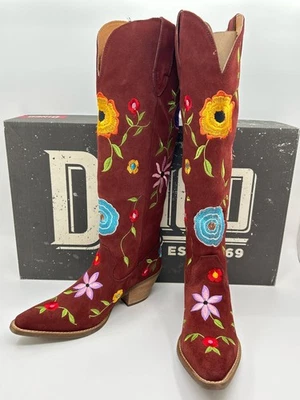 Botas altas de gamuza DINGO NUEVAS EN CAJA Flower Power talla 7,5 M borgoña para mujer vaquera occidental Foto 1 de 4