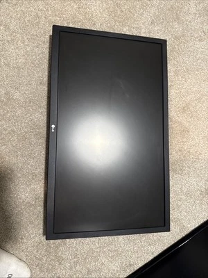 LG Ultra Gaming Monitor 24GL600F 24-inch 144hz Black - Image 1 of 2