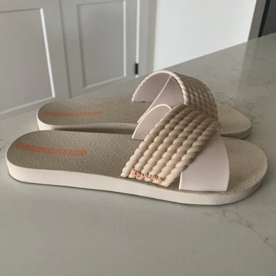 Ipanema Womens Beige Faux Leather Slide Sandals Bath Beach Spa US 8 Medium (B,M) - Image 1 of 4