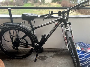 mans mountain bike 29 inchs with Accessories – Excellent Condition - Bild 1 von 5