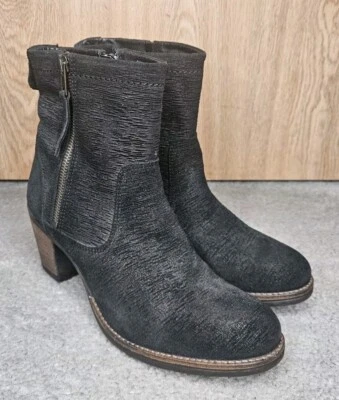 Taos Shaka 2 Boots Women's US Size 7-7.5 Black Textured Leather Booties - Image 1 of 4