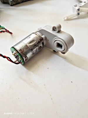 Motore spazzola Xiaomi Robotic Vacuum Cleaner Roborock S7 Main Brush S7 MAXV S6 - Immagine 1 di 4