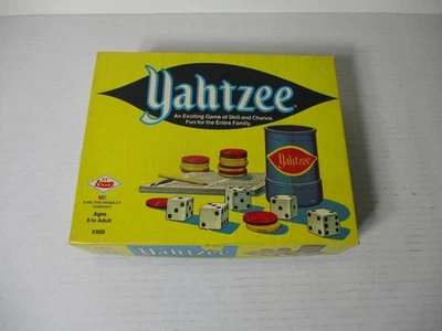 YAHTZEE VINTAGE 1973 E.S. LOWE MILTON BRADLEY GAME E950, COMPLETE - Image 1 of 4
