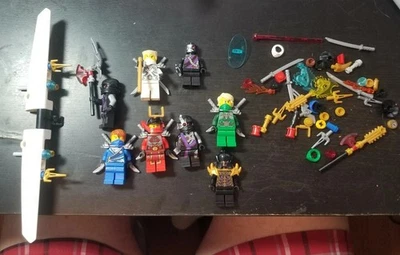 70728 lego minifigures + extra parts lot. ninjago city. - Image 1 of 3