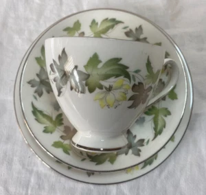 Ridgway, Bone China Trio, Leaf design, "Moselle" - Picture 1 of 5